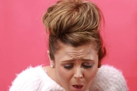 Chảy máu lưỡi vì ăn pizza cay nhất thế giới