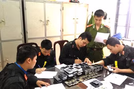 Chở hàng lậu hối lộ Cảnh sát 6 triệu đồng