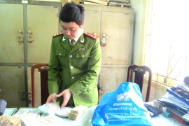 Nữ kế toán biển thủ tiền công ty rồi dựng màn kịch bị cướp