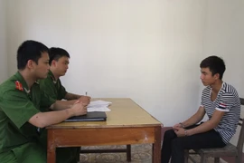 Bắt đối tượng lừa đảo ở hội chợ, trốn truy nã