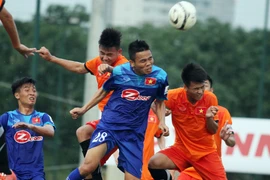 Nhìn lại 90 phút bất lực của ĐT Việt Nam trước đàn em U19