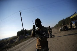 Tố Kiev lừa dối, Donbass ngừng trao trả tù nhân