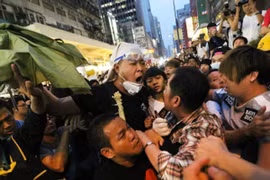8 người biểu tình Hồng Kông bị bắt