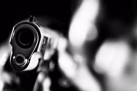 Bắn chết con dâu vì tranh chấp tài sản