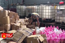 Chiêu trò làm giả nhãn hiệu được bảo hộ của các cơ sở sản xuất nước giặt, xả vải