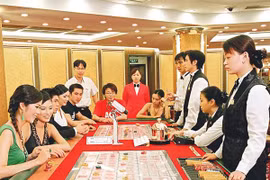 Thí điểm cho người Việt thu nhập trên 10 triệu đồng/tháng vào chơi casino