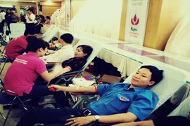 Gần 500 cán bộ, công nhân viên Hapro tham gia hiến máu
