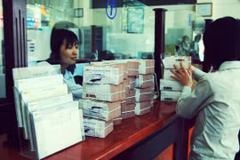 Trần lãi suất huy động giảm xuống 13%