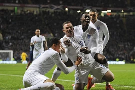 Rooney sắp chạm tới kỳ tích trong màu áo ĐT Anh