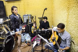 Hải Yến "lót đường" tìm lối cho liveshow kỷ niệm 10 năm ca hát