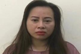 Bí bách về tiền, người đàn bà định dùng chiêu qua mặt nhân viên bán điện thoại