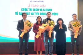 Chuyển tải sáng tạo thông điệp Chương trình Hành động quốc gia về sản xuất và tiêu dùng bền vững 