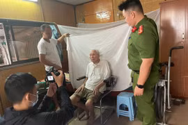 Phường Phúc Xá ‘cán đích’ cấp Căn cước công dân gắn chíp