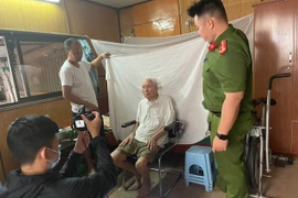 Phường Phúc Xá ‘cán đích’ cấp Căn cước công dân gắn chíp