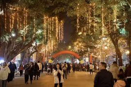 Phát huy giá trị văn hóa, gắn với phát triển kinh tế đô thị 