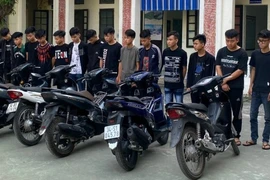 Xử lý nghiêm nhóm choai choai cố tình 'thông chốt' tại thị trấn Thanh Hà