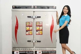 Tủ cơm công nghiệp 24 khay có ưu, nhược điểm thế nào?