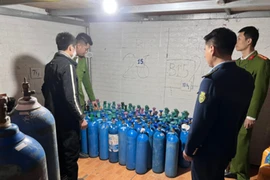 'Đánh úp' các điểm tập kết 'khí cười' nằm sâu trong khu dân cư