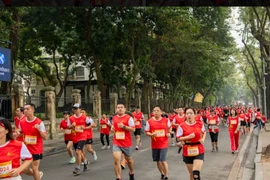 Hơn 1.000 người tham gia giải chạy 'Tự hào hàng Việt Nam' 