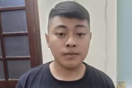 Nam thanh niên trúng đạn khi đang đi trên cầu Bài Thơ