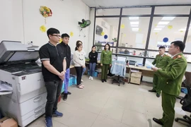 Tìm người liên quan đến vụ án Nhận hối lộ tại trung tâm đăng kiểm xe cơ giới