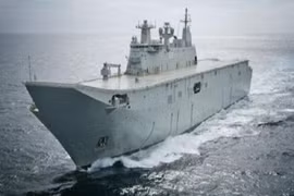 Australia tiếp nhận tàu đổ bộ tấn công hạng nặng lớp“Canberra” đầu tiên