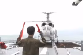 Không quân Hải quân tăng cường luyện các bài bay khó, đòi hỏi trình độ cao