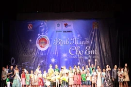 Xúc động với đêm nhạc của các nghệ sỹ khuyết tật 