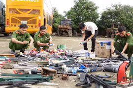 Tiêu hủy số lượng lớn vũ khí, vật liệu nổ