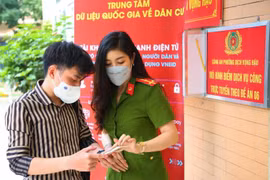Hướng dẫn người dân sử dụng dịch vụ công trực tuyến thông qua ứng dụng VNeID