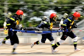 Nâng cao đạo đức cách mạng của những người "chỉ biết còn Đảng thì còn mình" trong tình hình mới