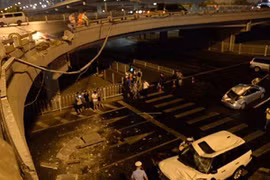 Say rượu lao từ đường trên cao xuống đất