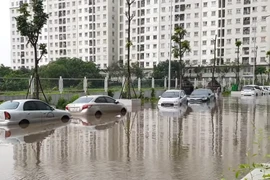 Hầm chung cư ngập nước gây hỏng xe, ai chịu trách nhiệm bồi thường?