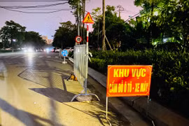 Cấm đỗ xe, khóa bánh xe vi phạm tại đường nội khu đô thị - có phạm luật? 