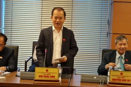 Đại biểu Quốc hội: Nhiều văn nghệ sỹ 'bỗng' đau lưng, đau gối, yếu sinh lý... rao bán thuốc suốt ngày