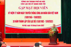 Gặp mặt kỷ niệm 30 năm thành lập Câu lạc bộ sỹ quan hưu trí Công an Hà Nội