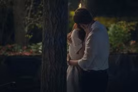 Quan hệ tình cảm với người đã có vợ, hoặc chồng có thể bị phạt tù tới 3 năm