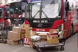 Gửi hàng qua xe khách lỏng lẻo, thiếu kiểm soát đến bao giờ?