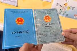 Vì sao trước ngày 'khai tử' Sổ hộ khẩu, người dân cần làm ngay căn cước công dân gắn chíp?