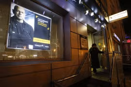 Đồng rúp mất giá, Nga bơm vốn cứu ngân hàng thương mại khỏi phá sản