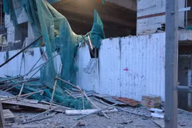 Sập giàn giáo công trình, 1 người tử vong, 1 người nguy kịch