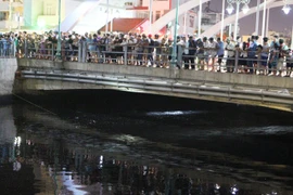 Bị truy đuổi, nghi can cướp giật nhảy kênh đuối nước