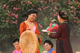 Sốt vé xem liveshow Xuân Hinh 