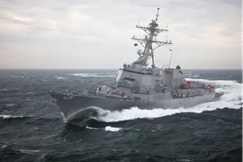 Tàu khu trục tên lửa Mỹ đang tuần tra ở Biển Đông