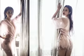 Khánh My tiếp tục tung ảnh nóng bỏng không nội y