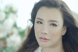 Hồ Quỳnh Hương khóc trong tuyệt vọng vì tình yêu bị chia lìa