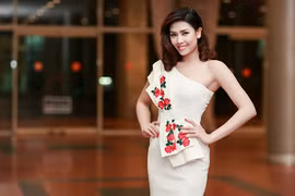 Hoa hậu biển Nguyễn Thị Loan ngọt ngào, quyến rũ