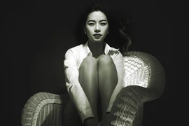 Người mẫu Hoàng Nhung: Sẵn sàng nude vì nghệ thuật