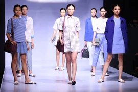 Kha Mỹ Vân Và dàn mẫu Next Top nội bật trên sàn diễn