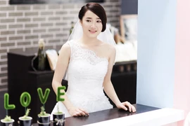 Hotgirl “Quả tim máu” tung ảnh cô dâu tuyệt đẹp